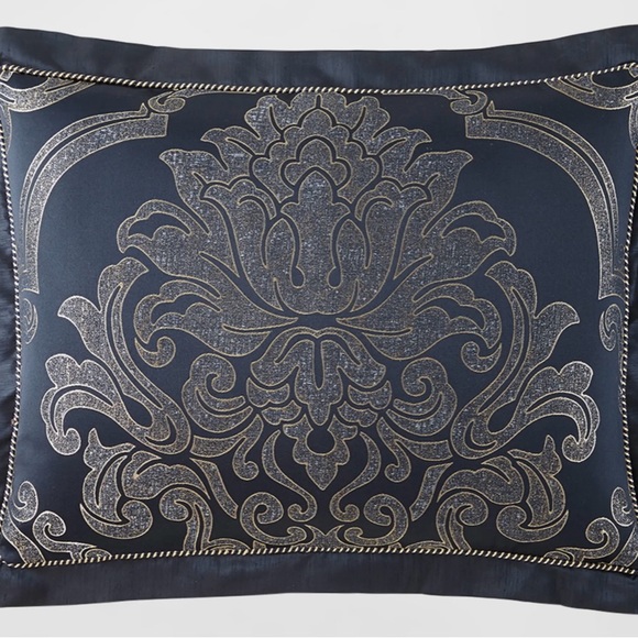 Beautiful Waterford 5 piece comforter set Navy - Picture 3 of 6